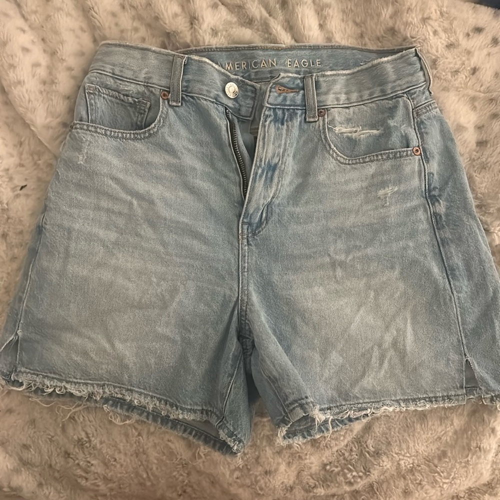 american eagle light wash jorts